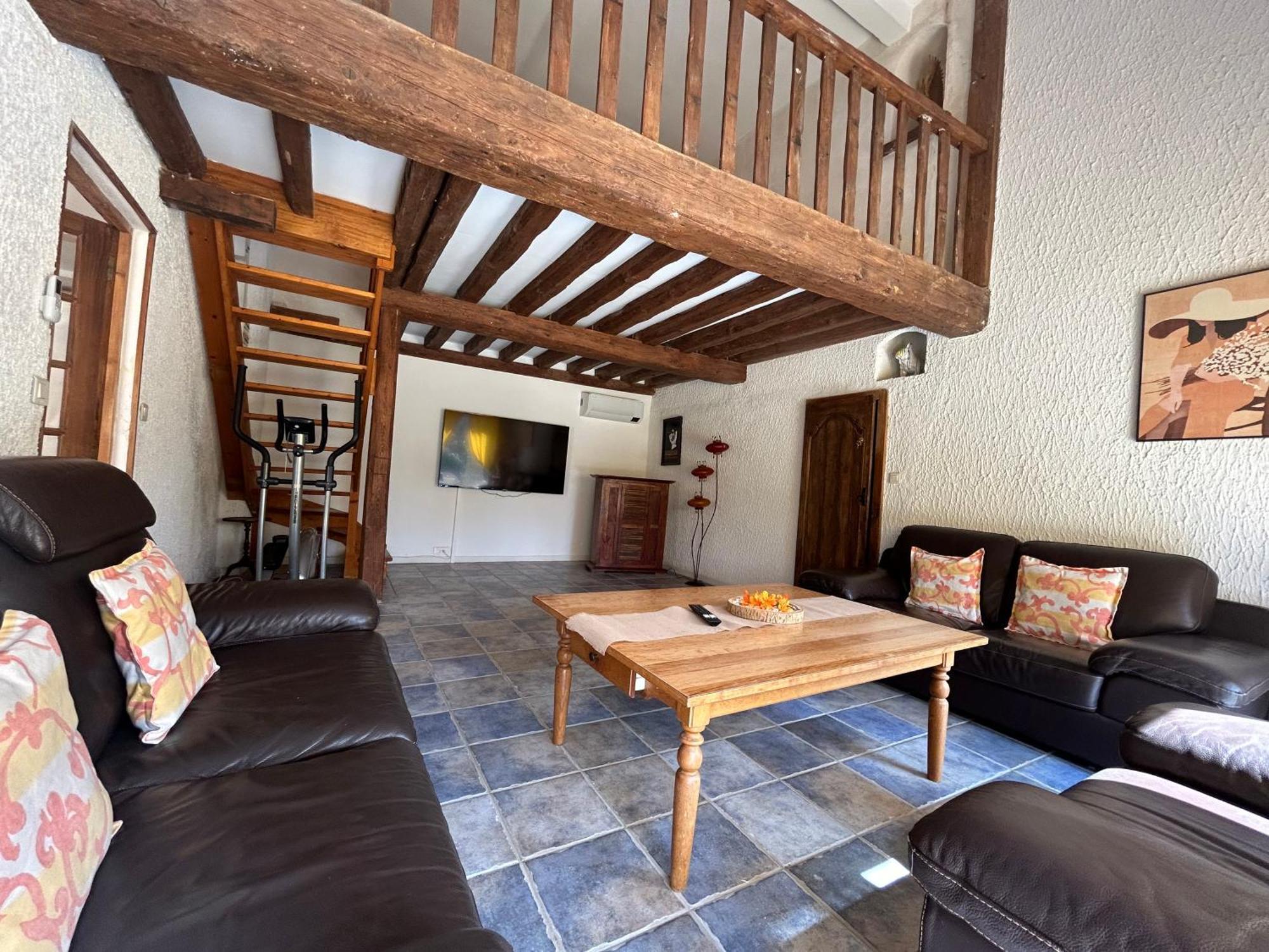 Au Calme Avec Piscine Holiday home *